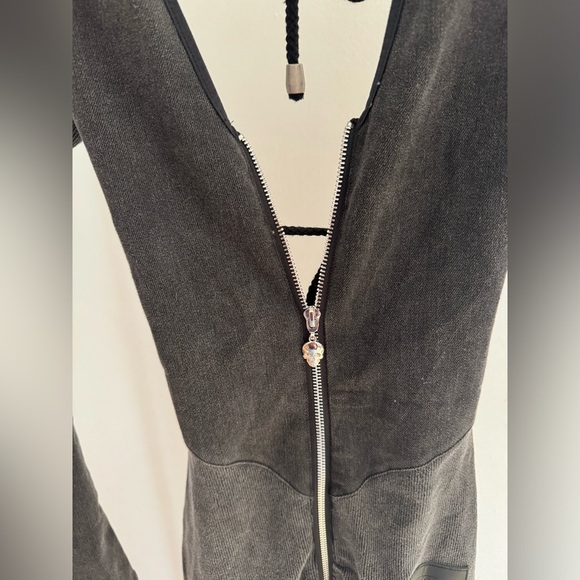 sleeved skull uzip jumpsuit - Picture 9 of 9